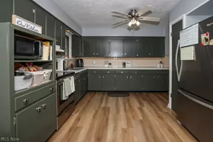 6781 Peck Rd, Ravenna, OH 44266 - Photo 17