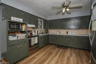 6781 Peck Rd, Ravenna, OH 44266 - Photo 15