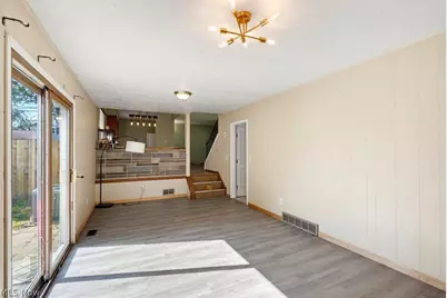 1295 Mohegan Trail, Willoughby, OH 44094 - Photo 17