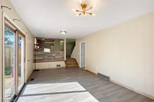 1295 Mohegan Trl, Willoughby, OH 44094 - Photo 17