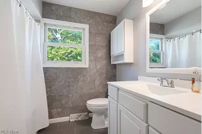 1295 Mohegan Trail, Willoughby, OH 44094 - Photo 19