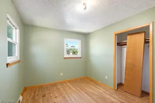 1295 Mohegan Trl, Willoughby, OH 44094 - Photo 21