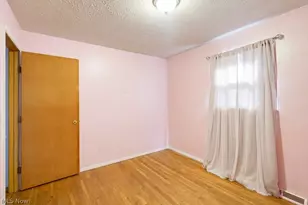 1295 Mohegan Trl, Willoughby, OH 44094 - Photo 27