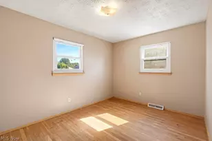 1295 Mohegan Trl, Willoughby, OH 44094 - Photo 23