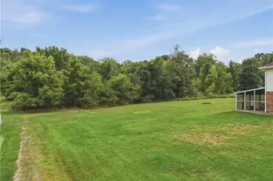 10811 Buehler Rd NE, Bolivar, OH 44612 - Photo 5