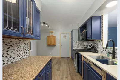 5428 Glenhill Avenue NE, Canton, OH 44705 - Photo 3