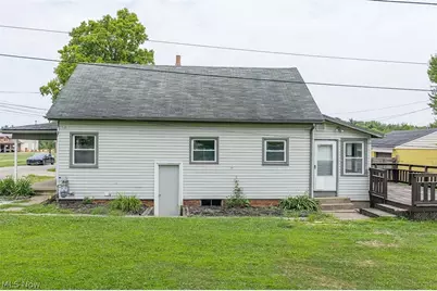 6597 Superior Road SE, Uhrichsville, OH 44683 - Photo 3