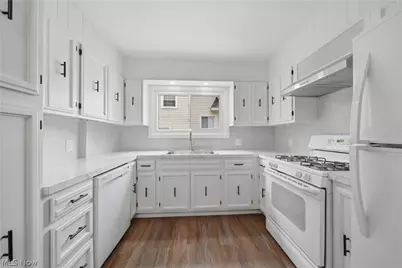 202 Hawk Avenue, Akron, OH 44312 - Photo 11