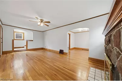 202 Hawk Avenue, Akron, OH 44312 - Photo 5