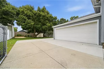 202 Hawk Avenue, Akron, OH 44312 - Photo 33