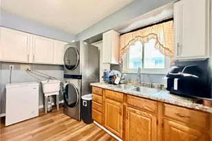 11808 Leeila Ave, Loveland, OH 44135 - Photo 7