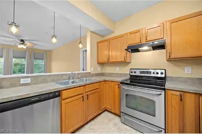 3656 Morningside Way #205, Lorain, OH 44053 - Photo 5