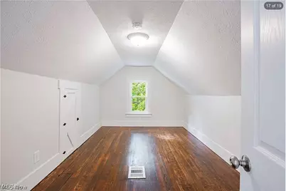616 Rhodes Avenue, Akron, OH 44307 - Photo 19