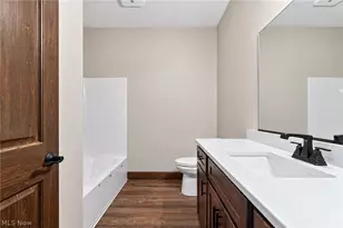 1115 Queen Anne Dr NW, Massillon, OH 44647 - Photo 25
