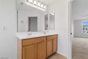 36035 Harbor Dr, North Ridgeville, OH 44039 - Photo 23