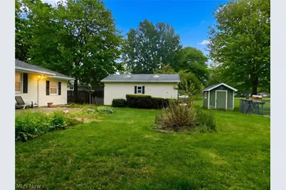 7386 Lake Road, Madison, OH 44057 - Photo 23