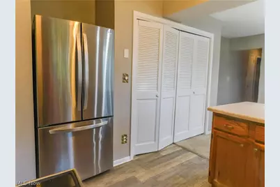 7386 Lake Road, Madison, OH 44057 - Photo 11