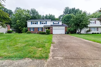 545 Oakridge Drive, Youngstown, OH 44512 - Photo 1