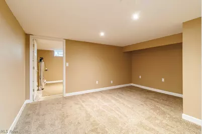 545 Oakridge Drive, Youngstown, OH 44512 - Photo 23