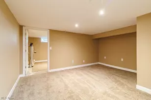 545 Oakridge Dr, Youngstown, OH 44512 - Photo 23