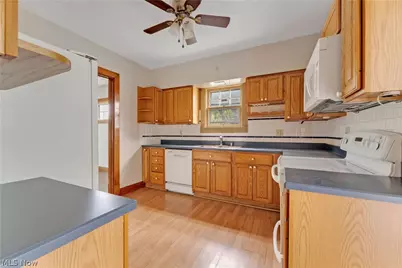 486 7th Street, Struthers, OH 44471 - Photo 9