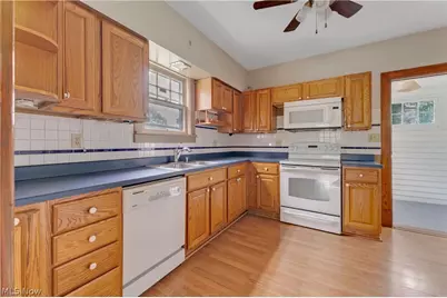 486 7th Street, Struthers, OH 44471 - Photo 7