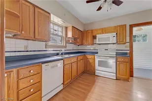 486 7th St, Struthers, OH 44471 - Photo 7