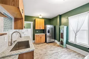 425 West Ave, Elyria, OH 44035 - Photo 11