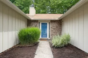 5901 Hawthorne Hollow, North Ridgeville, OH 44039 - Photo 3