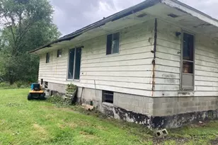 6885 Lincoln, Hubbard, OH 44425 - Photo 3