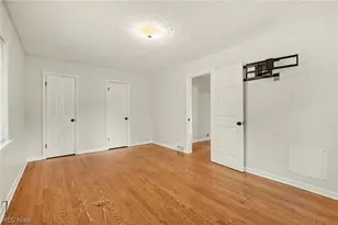 2381 Chatham Rd, Akron, OH 44313 - Photo 13