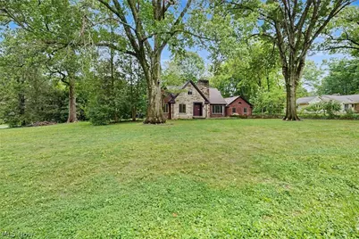 2381 Chatham Road, Akron, OH 44313 - Photo 5