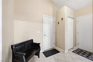 334 Windjammer Dr, Columbiana, OH 44408 - Photo 5