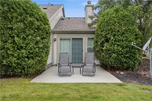 334 Windjammer Dr, Columbiana, OH 44408 - Photo 17