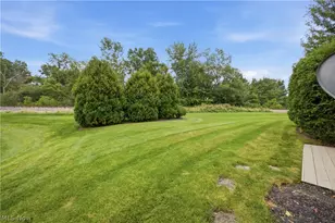 334 Windjammer Dr, Columbiana, OH 44408 - Photo 37