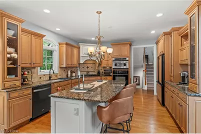 9240 Chamberlin Road, Twinsburg, OH 44087 - Photo 15