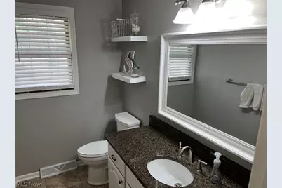 1385 Butler Street SE, North Canton, OH 44720 - Photo 23