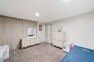 2664 Himelrigh Blvd, Barberton, OH 44203 - Photo 25