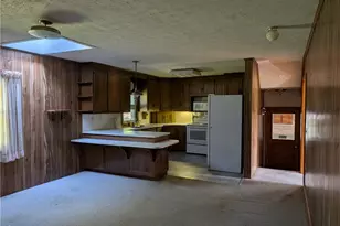 295 N Church St, Dalton, OH 44618 - Photo 15
