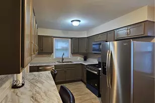 2402 Edgewater Dr, Poland, OH 44514 - Photo 9