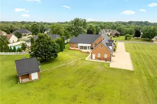 3371 Sherbrook Dr, Uniontown, OH 44685 - Photo 37