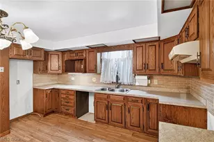 2196 Renwick Dr, Poland, OH 44514 - Photo 7