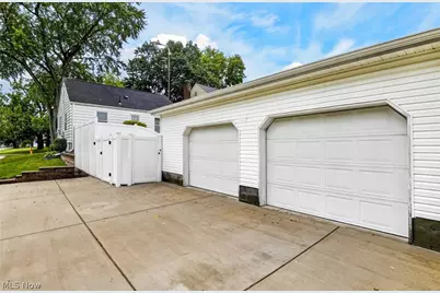 2196 Renwick Drive, Poland, OH 44514 - Photo 3