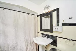 156 Melbourne Ave, Akron, OH 44313 - Photo 15