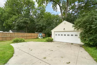 156 Melbourne Avenue, Akron, OH 44313 - Photo 23