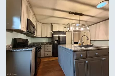 313 Woodlawn Avenue, Zanesville, OH 43701 - Photo 17