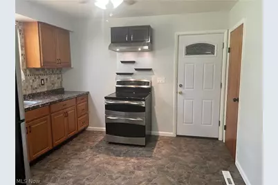 6490 Willow Way, Andover, OH 44003 - Photo 3