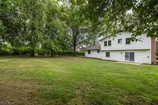 2445 Olentangy Dr, Akron, OH 44333 - Photo 37