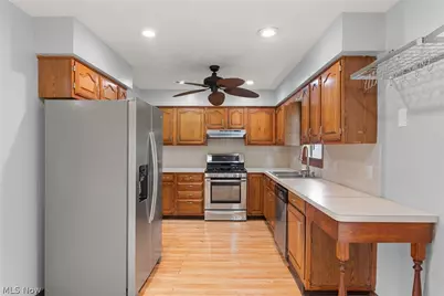 7404 Hidden Glen Drive, Amherst, OH 44001 - Photo 11