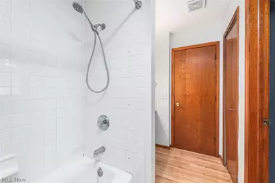 7404 Hidden Glen Drive, Amherst, OH 44001 - Photo 23
